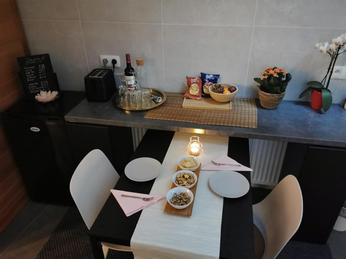 Mica Beauty & Wellness Center Apartman Temse Kültér fotó